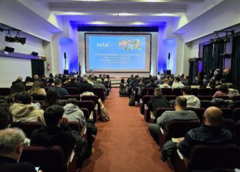 Il 16 e 17 dicembre 2024 si è svolto a Nuoro l’evento organizzato da Hub Rete Nuoro, Comunicazione e storytelling: sguardi e strumenti per giovani che vogliono raccontare un futuro diverso