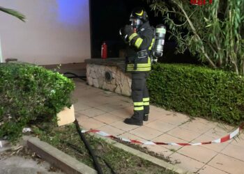Valledoria: incendio nei locali sottostanti la chiesa del Cristo Re