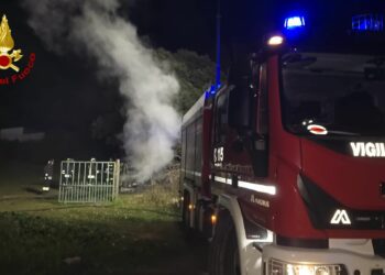 Sarule: a fuoco un’auto