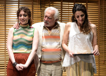 La commedia “Le volpi” venerdì a Dorgali, sabato a Lanusei e domenica 2 febbraio a Carbonia, per la stagione di prosa del CeDAC Sardegna