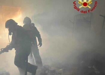 Oliena: a fuoco un’abitazione in via Fala e Nodi