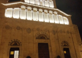 Ieri sera, nella Cattedrale di Cagliari, alla presenza dell’arcivescovo mons. Giuseppe Baturi, è stato recitato il Rosario per Sua Santità Papa Francesco
