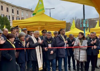Bagno di folla, all’Emiciclo Garibaldi di Sassari, per la nuova veste di Coldiretti Campagna amica