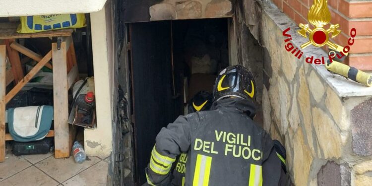 Selargius: incendio all’interno di una cantina