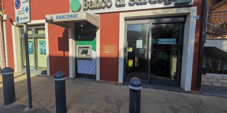 Santa Maria Coghinas: proteste per il ridimensionamento dei servizi del Banco di Sardegna