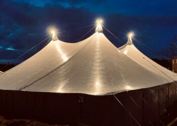 Parco Tenda Events Pischinaccia, la nuova tensostruttura nel cuore di Tempio Pausania, apre le porte in occasione de Lu Carrasciali Timpiesu 2025