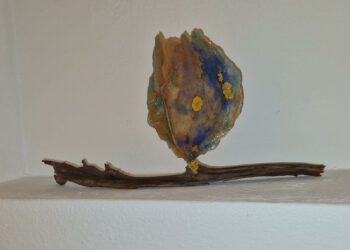 Al Cornetto acustico le opere di Rossana d’Alessandro. La ricerca materica tra figurazione e astrazione