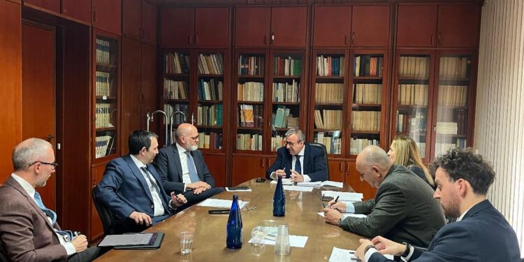 L’assessore dell’Industria Emanuele Cani ha incontrato questa mattina una rappresentanza di Eni e Versalis