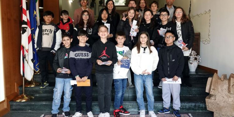 Gli alunni della 1ª C dell’Istituto comprensivo “Satta Spano De Amicis” di Cagliari, assessori per un giorno a Villa Devoto