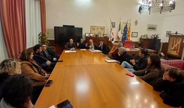 Servizio idrico ad Alghero: incontro tra Comune, Abbanoa e amministratori di condominio