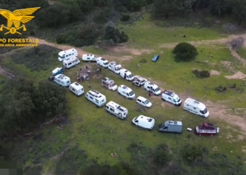 Il Corpo forestale ha contestato 40 sanzioni amministrative a 20 camperisti per raduno abusivo nel parco di Gutturu Mannu