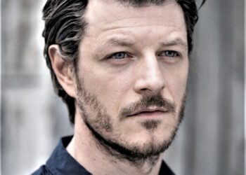 Viaggio nella Storia del Novecento con “La Catena”, uno spettacolo diretto e interpretato da Andrea Bosca, in scena lunedì 17 marzo, all’Istituto Italiano di Cultura di Parigi