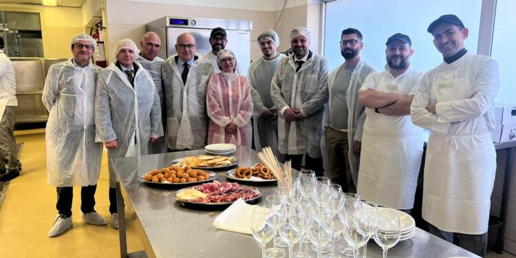 L’assessora della Pubblica istruzione Ilaria Portas ha visitato la mensa universitaria di Sassari