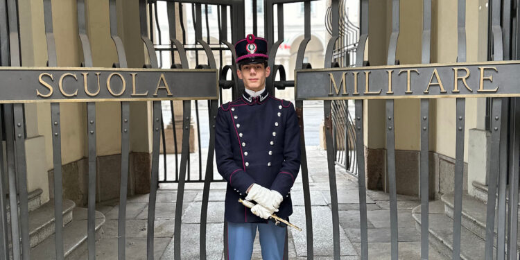 C’è anche uno studente sardo fra i cadetti della Scuola Militare Teulié di Milano