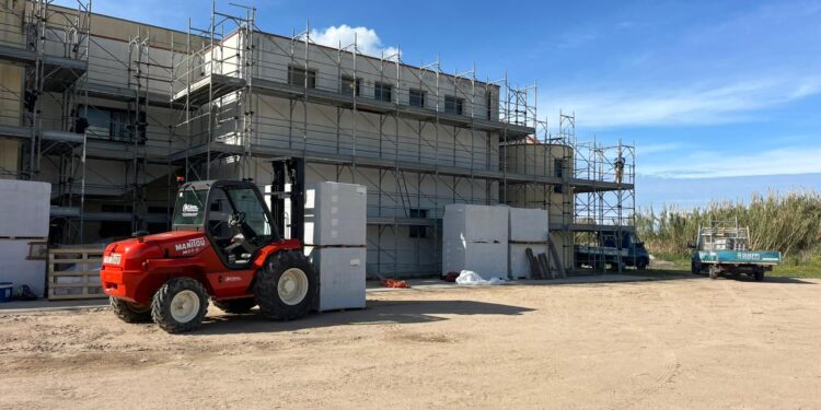 Valledoria: via libera alla riqualificazione del palazzetto dello sport