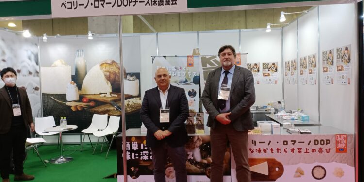 Il pecorino romano dop conquista i giapponesi al Foodex di Tokio