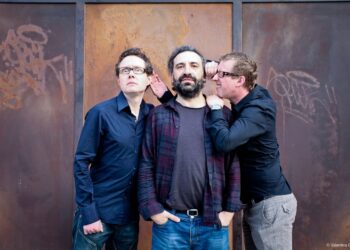 Stefano Bollani sarà il primo ospite del 38° festival Time in jazz, sul palco di Berchidda, l’11 agosto, con il Denmark Trio