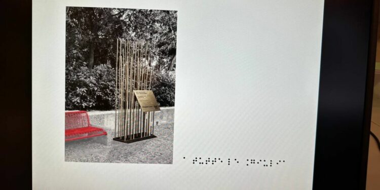 Inaugurazione del Totem “Love Respect” per la Giornata Internazionale per i Diritti delle Donne, lunedì 10 marzo