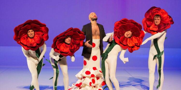 “CAR/MEN” dei Chicos Mambo in cartellone giovedì 20 marzo a Sassari, sabato 22 e domenica 23 marzo a Cagliari, per la stagione della grande prosa del CeDAC