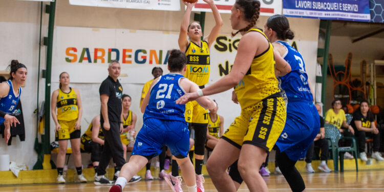 La Nuova Icom perde il derby con la Virtus ma centra i playoff