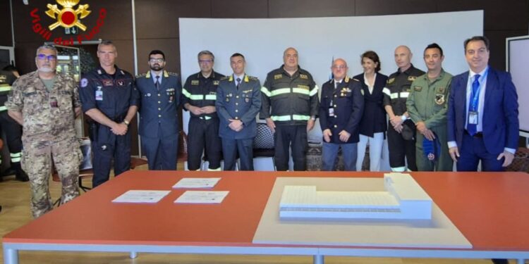 Il Capo del Corpo Nazionale dei vigili del fuoco è stato accolto a Elmas dal direttore regionale e dal comandante provinciale