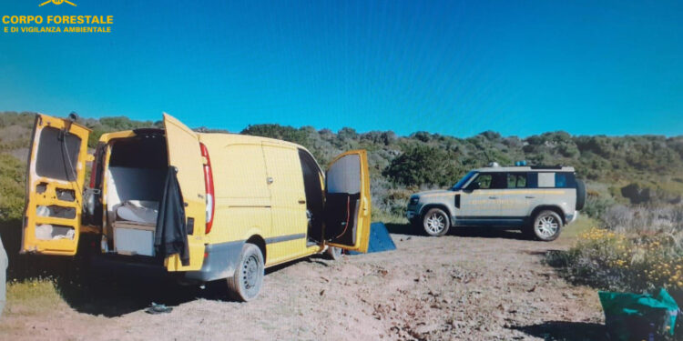 Campeggio abusivo lungo il litorale di Tortolì e Barisardo: la stazione forestale di Tortolì ha elevato 4 sanzioni