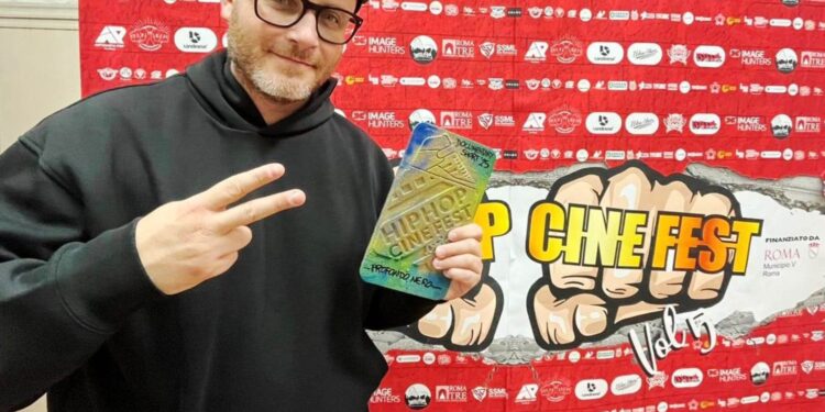 “Profondo Nero” del sardo Roberto Pili trionfa all’Hip Hop Cinefest 2025 di Roma
