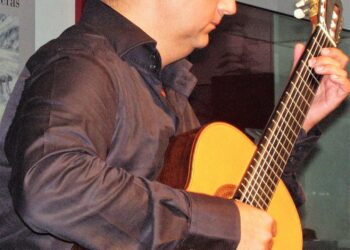Tutta la magia della Spagna ai “Concerti di primavera”. Martedì 6 maggio il chitarrista Javier Garcia Moreno al Conservatorio Canepa di Sassari