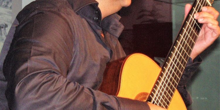 Tutta la magia della Spagna ai “Concerti di primavera”. Martedì 6 maggio il chitarrista Javier Garcia Moreno al Conservatorio Canepa di Sassari