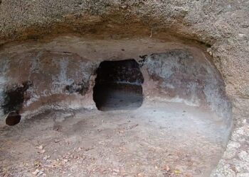 S’Incantu de sos pitzoccos”: gli alunni dell’Istituto Comprensivo Ghilarza-Abbasanta in scena tra le Domus de Janas di Ispiluncas nei pressi di Sedilo venerdì 16 maggio