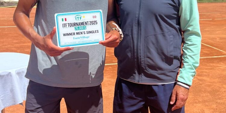 Andrea Guerrieri ha perso dopo oltre tre ore e mezza di gioco la finale del singolare maschile del quinto dei sei Itf Combined a Santa Margherita di Pula