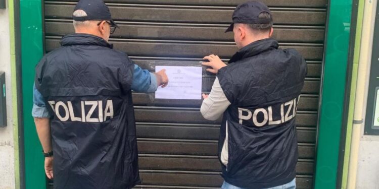 Il questore di Cagliari ha disposto la chiusura di un esercizio pubblico per aver somministrato alcolici a minorenni