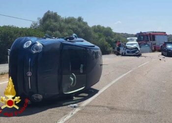 Scontro tra tre auto in via Bora, a Olbia