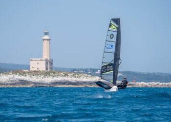 Dal 30 giugno all’8 luglio arriva in Sardegna la “Marina Militare Nastro Rosa Tour”