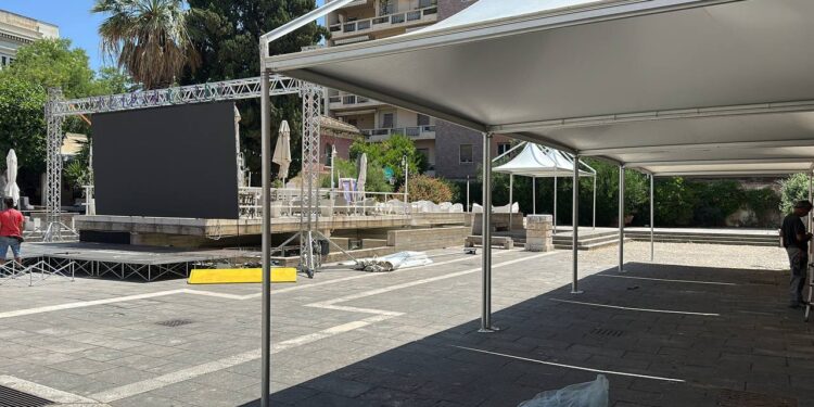 L’Università di Cagliari incontra e celebra i suoi laureati e laureate