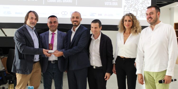 Terzo premio per il TG ASL 5 nel concorso nazionale “Smartphone d’oro 2025”