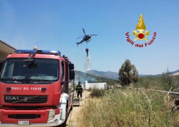 Irgoli: incendio in località “Sos Sinis”