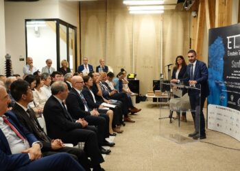 A Osaka, sala gremita di investitori giapponesi e grande attenzione per l’iniziativa “Invest in Sardinia”