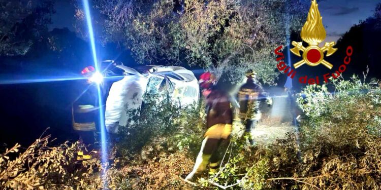 Uri: incidente stradale sulla statale 127 bis, l’autista dell’auto non si trova