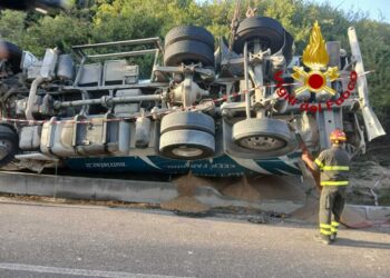 Nurallao: incidente stradale sulla statale 128