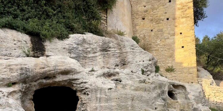 Sa Domo ’e sos Fados di Sennori fra le domus de janas diventate patrimonio dell’umanità Unesco