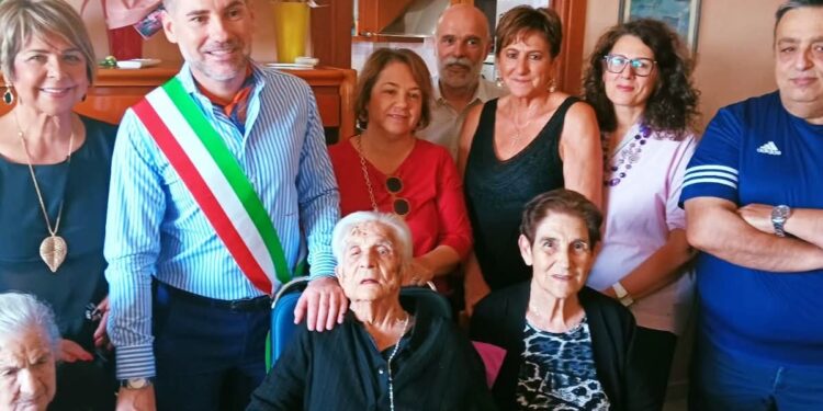 Silanus: i cent’anni di zia Tonia Nieddu