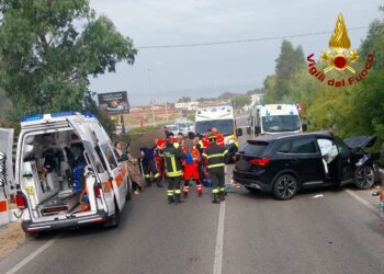 Arzachena: incidente stradale in viale Costa Smeralda, il gravissimo bilancio è di due morti e tre feriti
