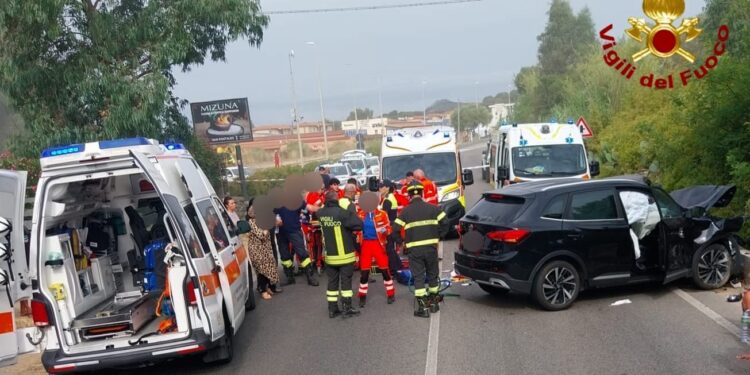 Arzachena: incidente stradale in viale Costa Smeralda, il gravissimo bilancio è di due morti e tre feriti