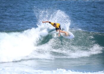 I piccoli assi del surf in gara alla Marinedda