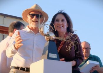 Elena Ledda a Banari incanta il pubblico della Cipolla Dorata