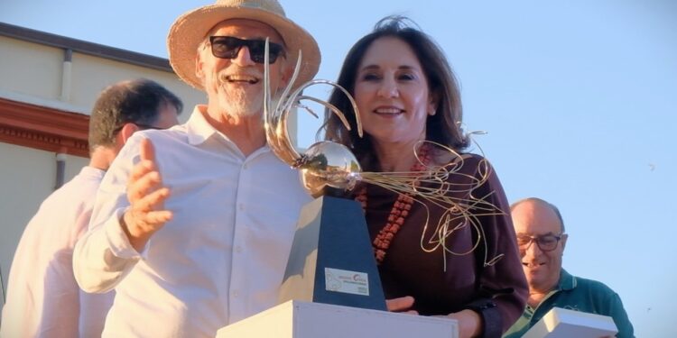 Elena Ledda a Banari incanta il pubblico della Cipolla Dorata