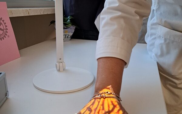 Un rilevatore di vene a infrarossi per i pazienti dell’Oncologia all’AOU di Sassari