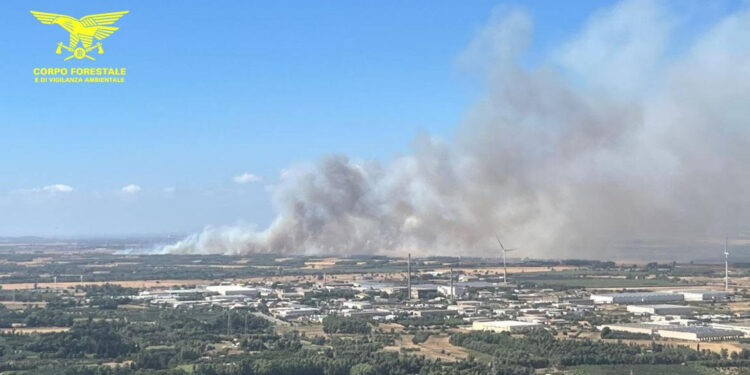 Incendi a Teulada, Carloforte, San Gavino Monreale, Budoni, Villasor ed Esporlatu