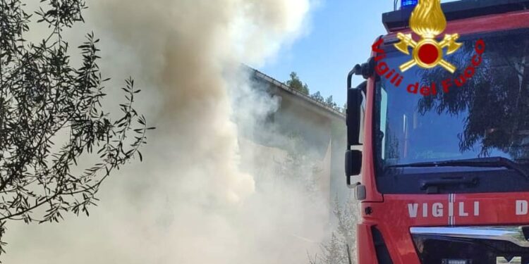 Incendi a Iglesias e Jerzu